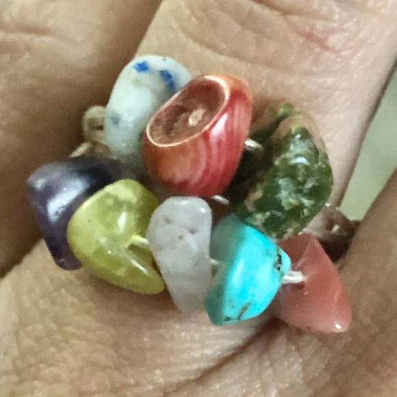 Wire wrapped crystal rings set of 4 - Picture 3 of 8